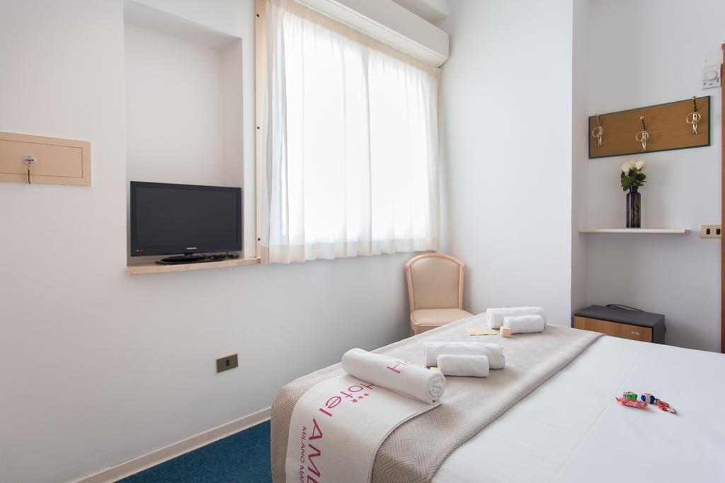 Hotel Ambra Milano Marittima Cameră foto